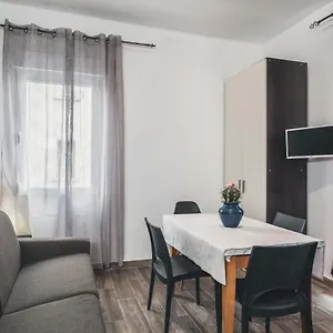 Bed & Breakfast Bulldog Station With Private Wc, Ac, Tv, Mestre